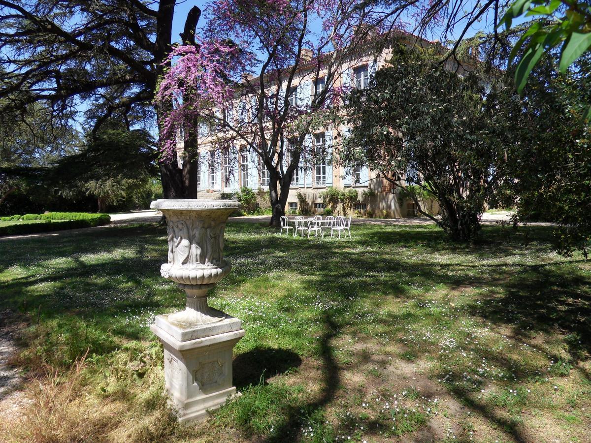 LʼIsle-Jourdain Chateau De Clermont-Saves Bed & Breakfast エクステリア 写真